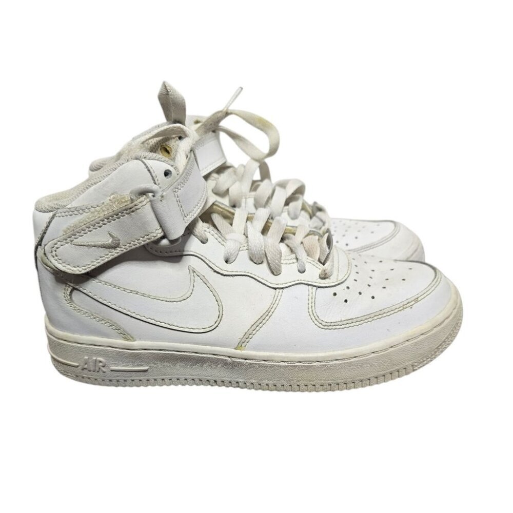 Nike Air Force 1 Mid Triple White Sneakers